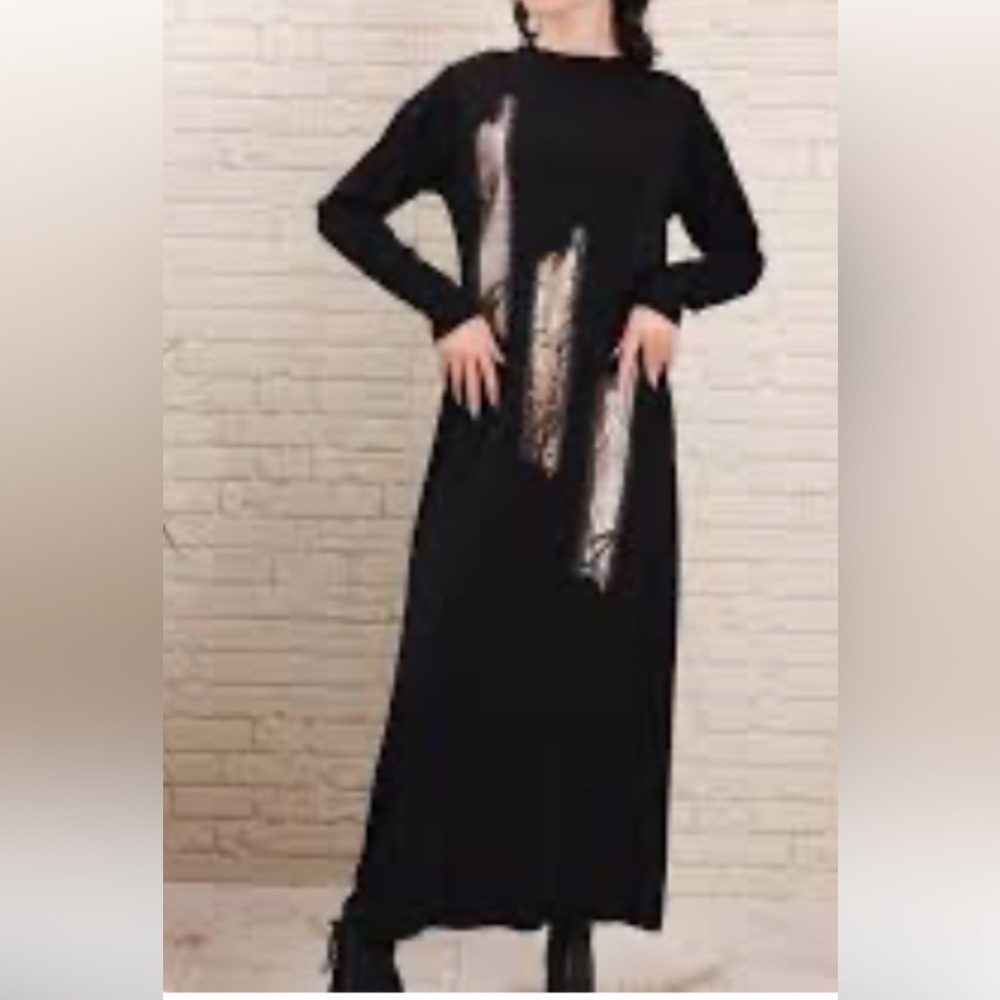 EFRAZE Black Maxi Dress Size M